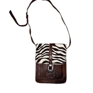 Leaders in Leather Women Brown
Leather Crossbody Bag One Size zebra print.